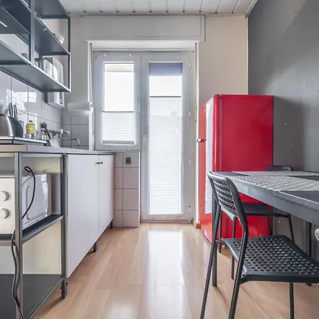 Worker'S Home K10 - Stadt-Apartment Fuer 3 Personen Apartment *