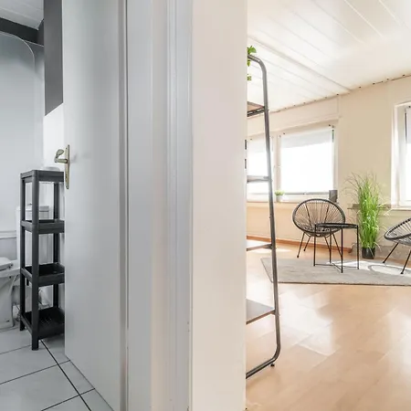 Worker's K10 - Stadt-apartment Fuer 3 Personen * فيسيل