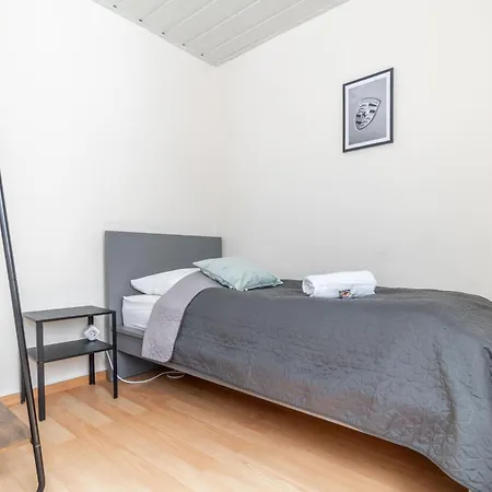 شقة Worker's K10 - Stadt-apartment Fuer 3 Personen فيسيل